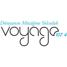107.4 Radio Voyage logo